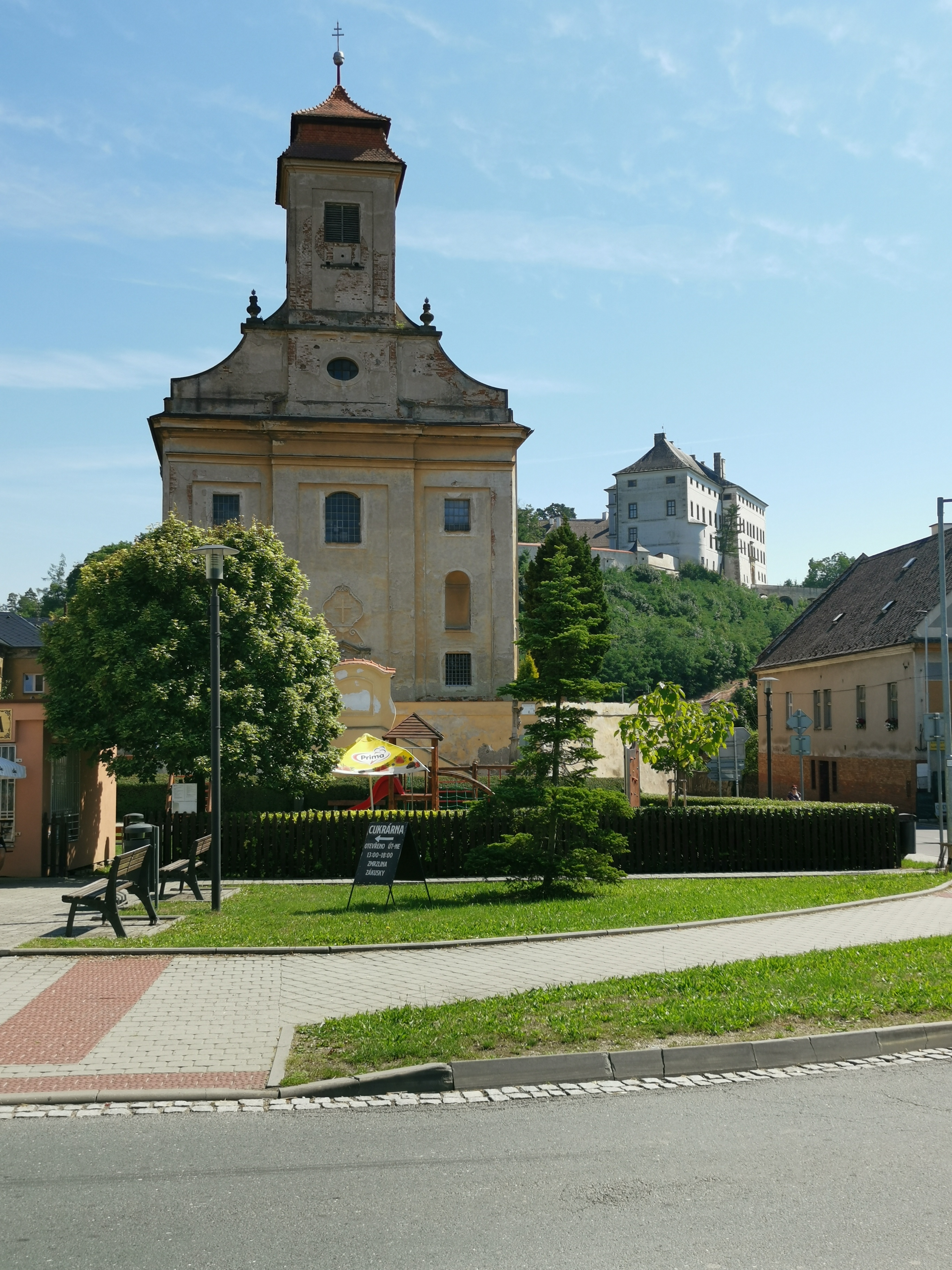 Úsov