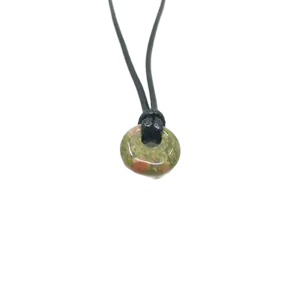 Přívěsek minerální kulatý unakita