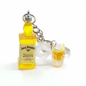 Přívěsek Jack Daniels se sklenicí a ledem žlutý